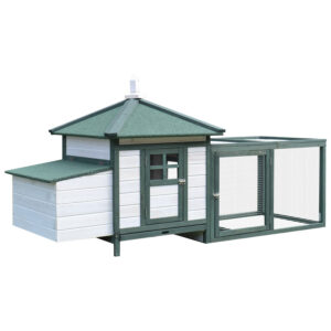 Poulailler cottage en bois vert et blanc avec enclos grillagé et pondoir
